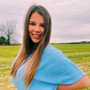 Meet your Posher, Allie catherine